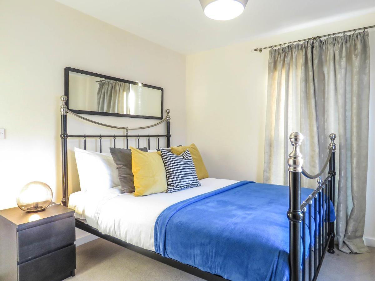 ברמינגהאם Tudors Esuites 4 Bedroom House Driveway & Garden מראה חיצוני תמונה